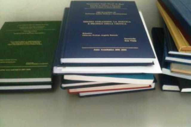 Universit� di Bari, tesi di laurea incustodite abbandonate nei corridoi